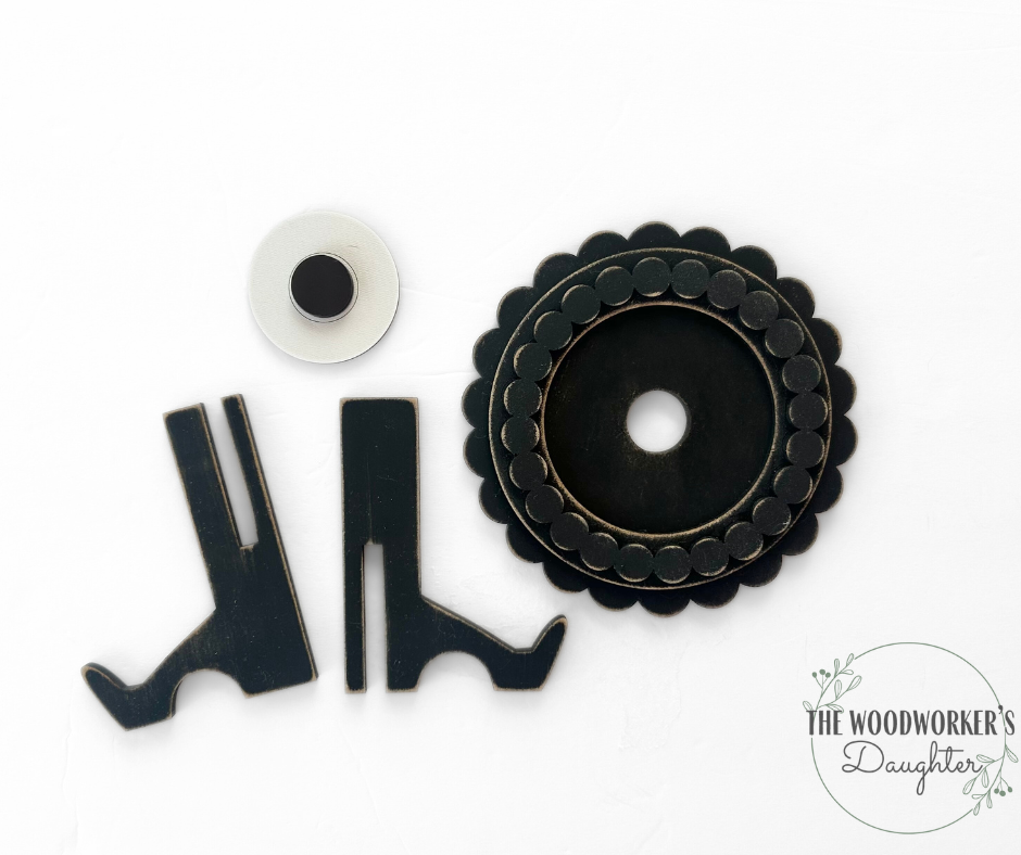 Interchangeable Scalloped Beaded Frame