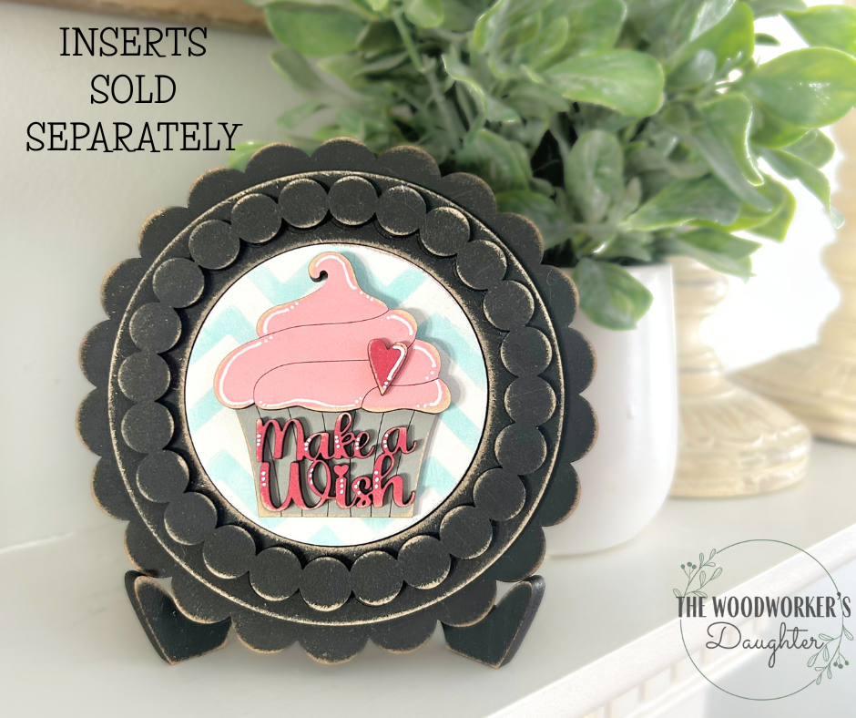 Interchangeable Scalloped Beaded Frame