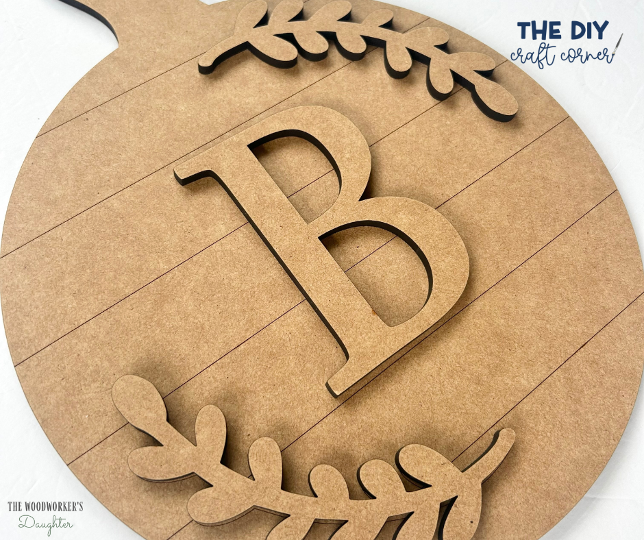 Monogrammed Cutting Board – Wood Cuts